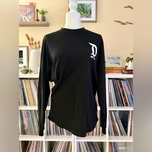 Disney Parks Disneyland Size XS Black and White Spirit Jersey